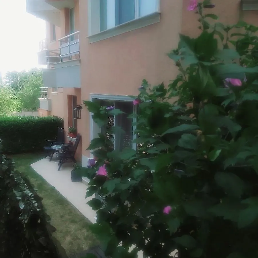 Saint Nicholas Varna Lovely 2 Bedroom Apartment With Sunny Garden