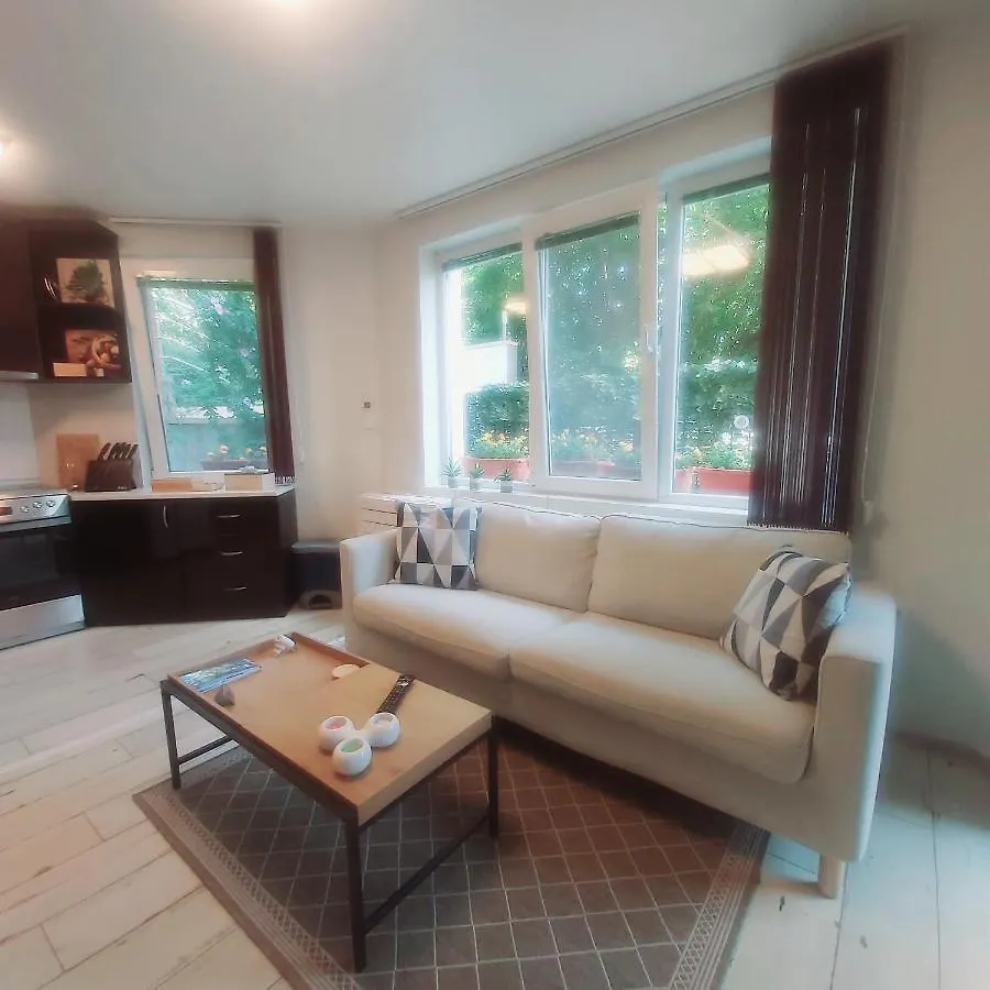Saint Nicholas Varna Lovely 2 Bedroom Apartment With Sunny Garden