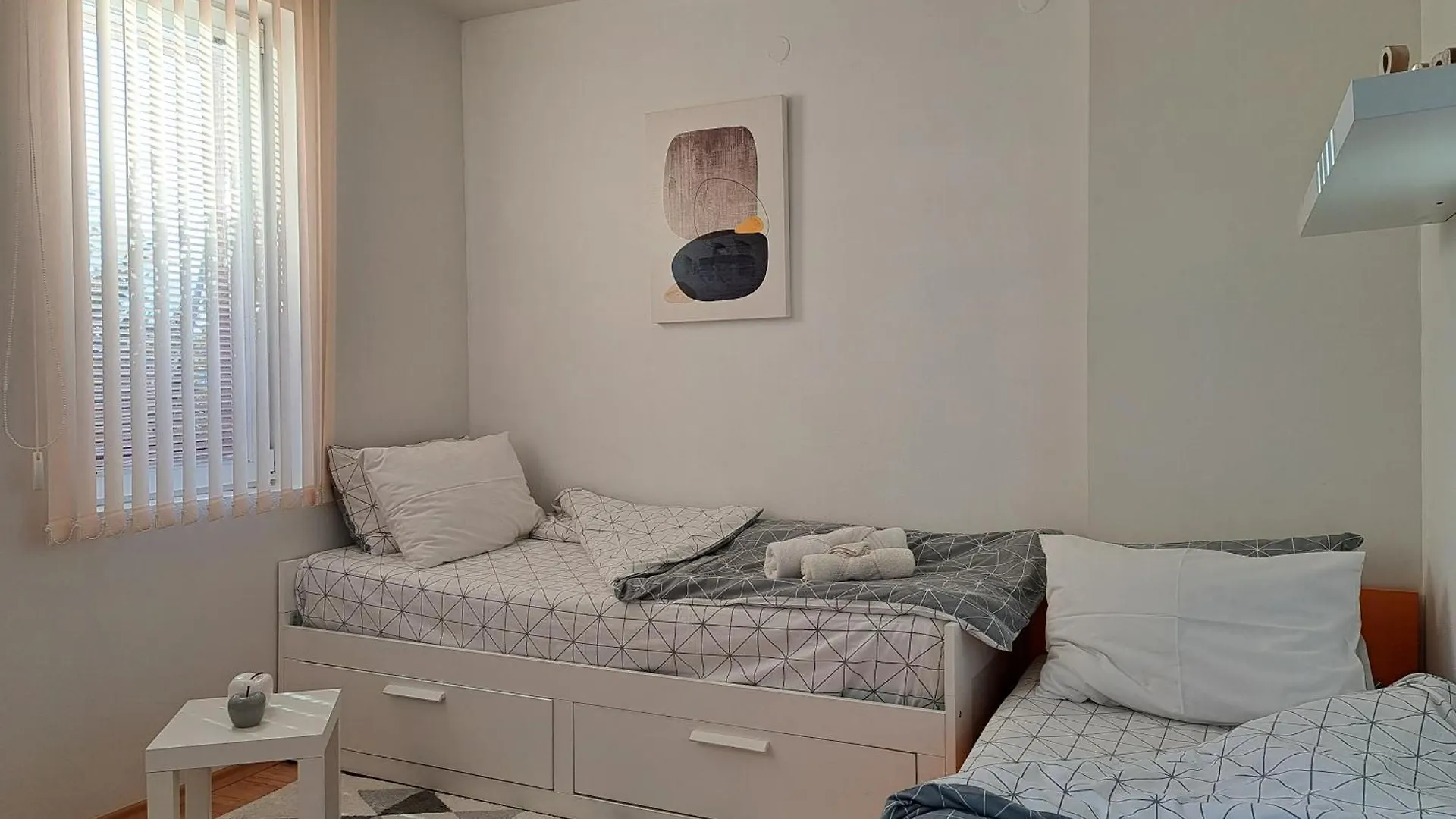 Saint Nicholas Varna Lovely 2 Bedroom Apartment With Sunny Garden