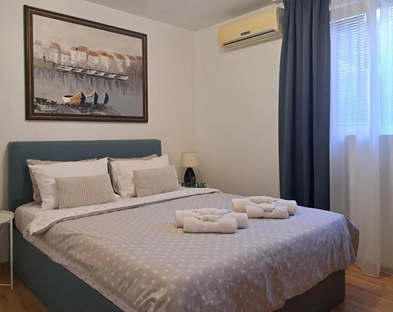 Saint Nicholas Varna Lovely 2 Bedroom Apartment With Sunny Garden